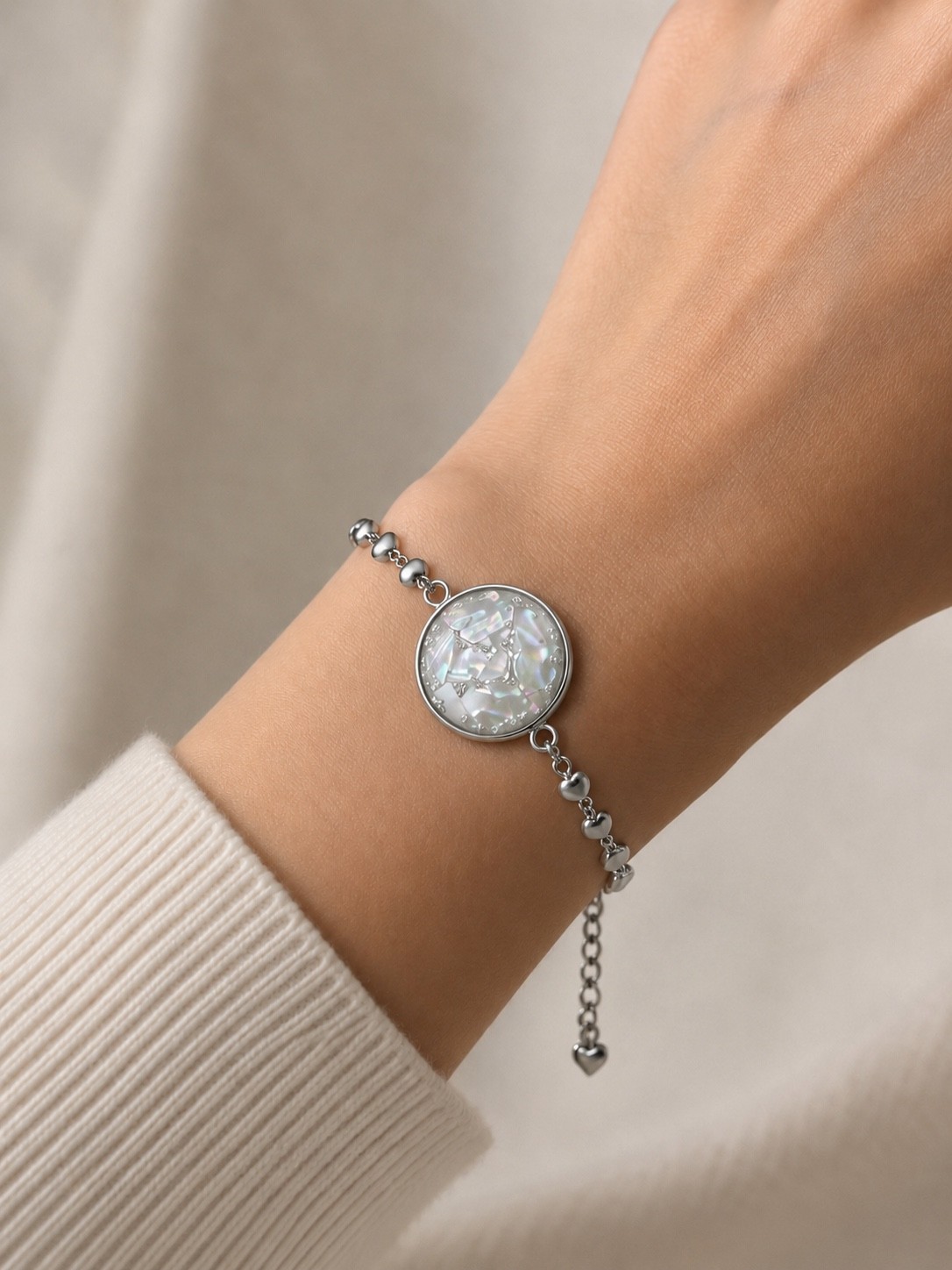 White round memorial bracelet